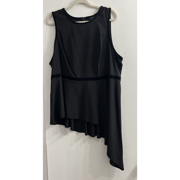 NWT TORRID Women’s 3X Black Crepe Velvet Trim Asymmetrical Peplum Sleeveless Top - Picture 1 of 10